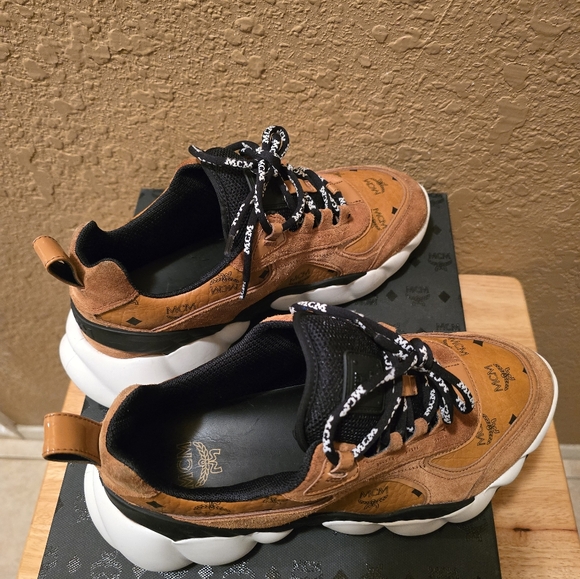 MCM Himmel Sneakers - Picture 4 of 8